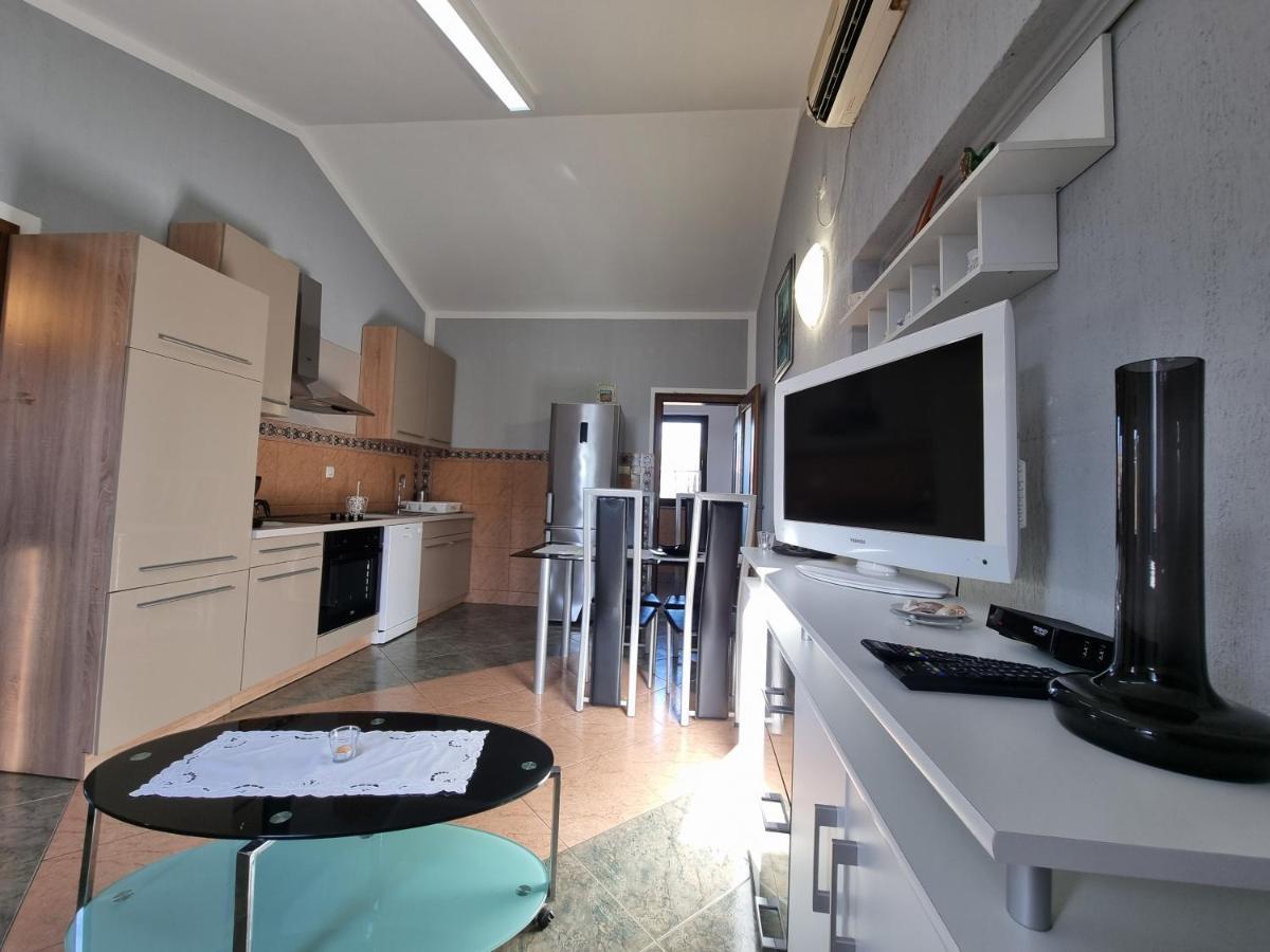 Apartment Grbac Barbat na Rabu ภายนอก รูปภาพ