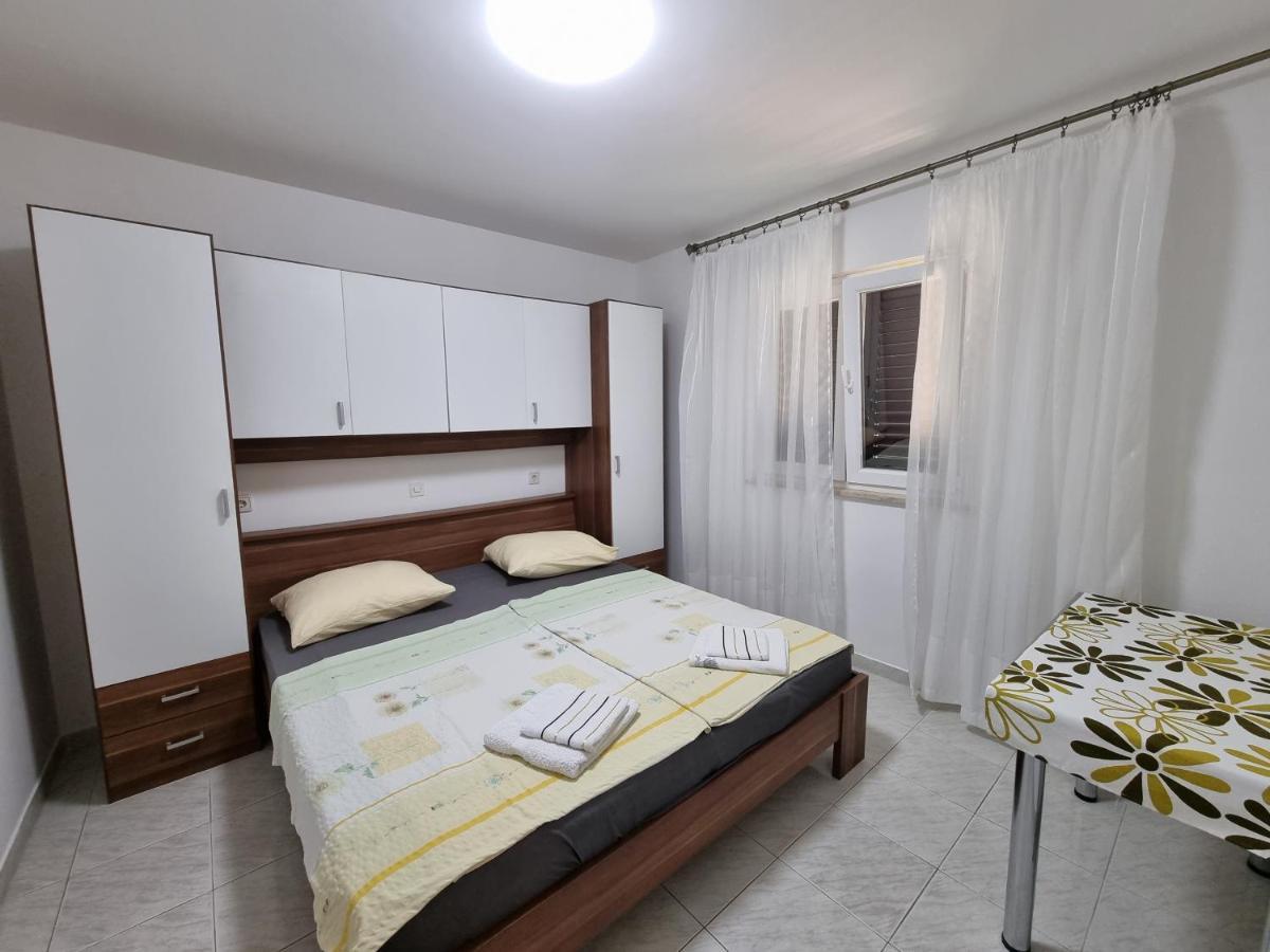 Apartment Grbac Barbat na Rabu ภายนอก รูปภาพ