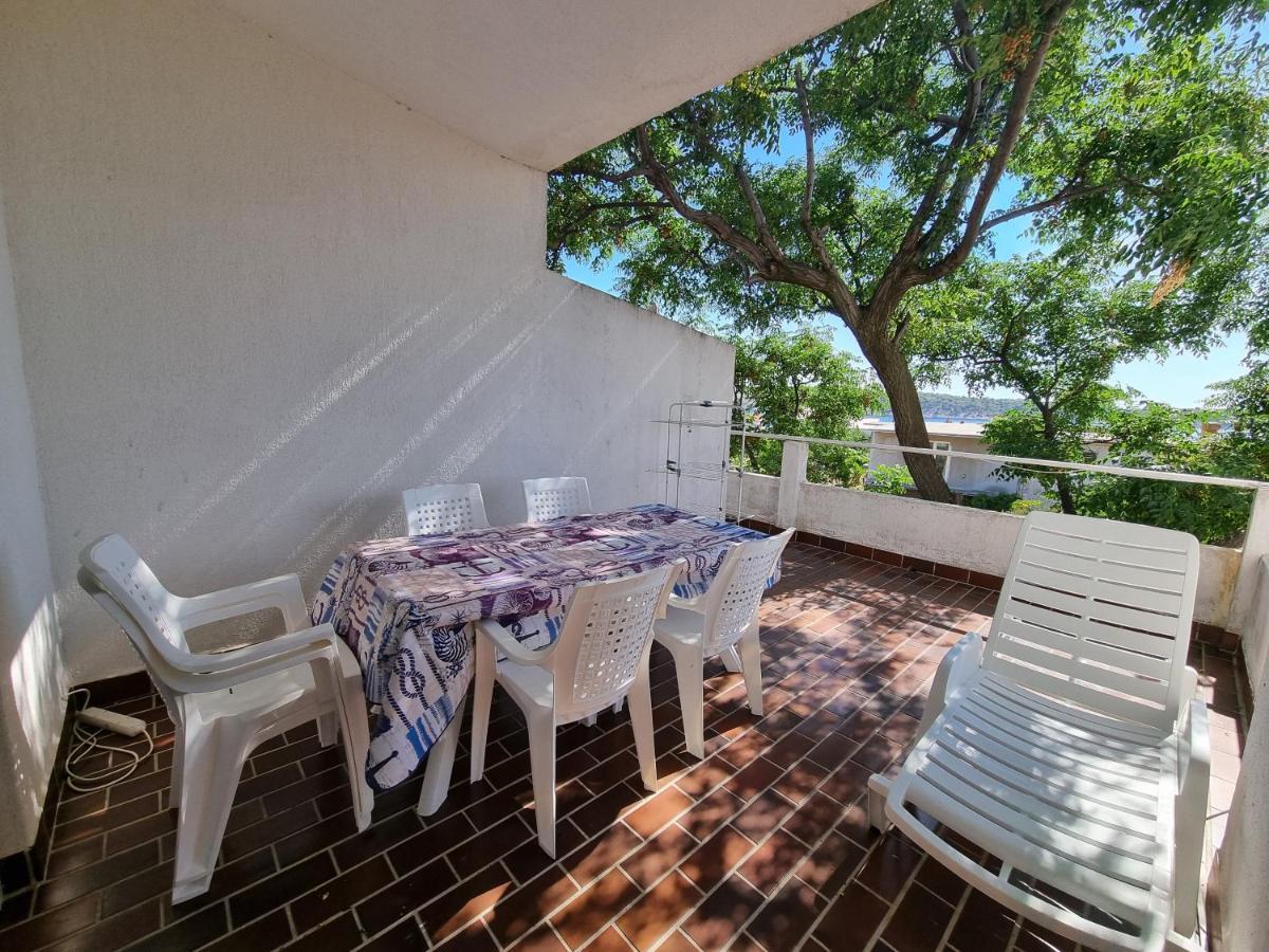 Apartment Grbac Barbat na Rabu ภายนอก รูปภาพ